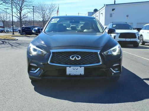 2023 INFINITI Q50 LUXE