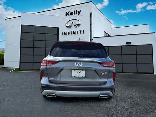2022 INFINITI QX50 ESSENTIAL