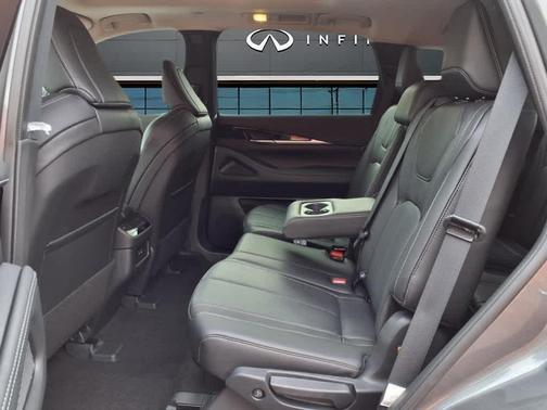 2025 INFINITI QX60 Pure
