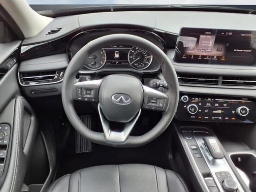 2025 INFINITI QX60 Pure