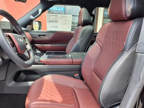 2025 INFINITI QX80 AUTOGRAPH