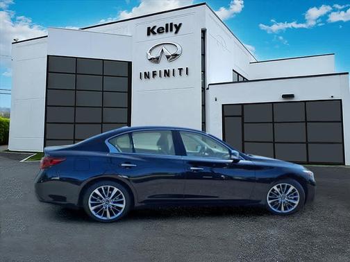 2022 INFINITI Q50 LUXE