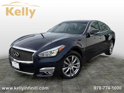 2019 INFINITI Q70 3.7X LUXE