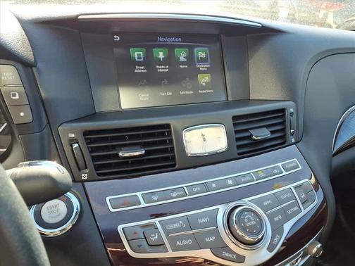 2019 INFINITI Q70 3.7X LUXE