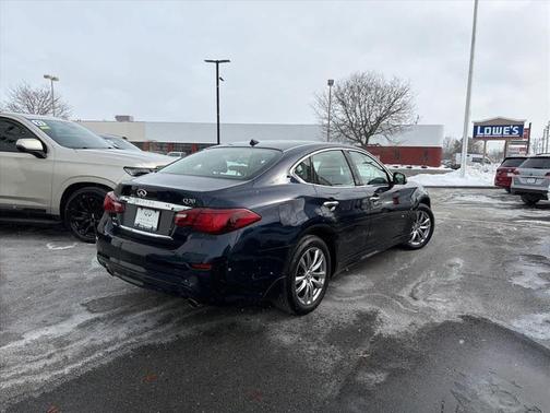 2019 INFINITI Q70 3.7X LUXE