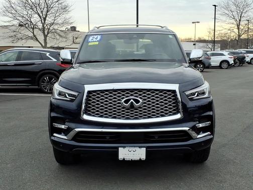 2024 INFINITI QX80 SENSORY