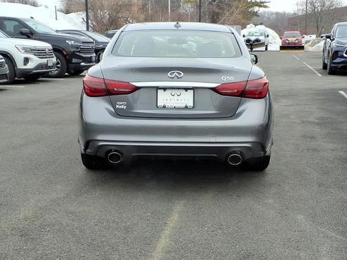 2023 INFINITI Q50 LUXE