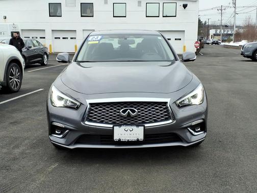 2023 INFINITI Q50 LUXE