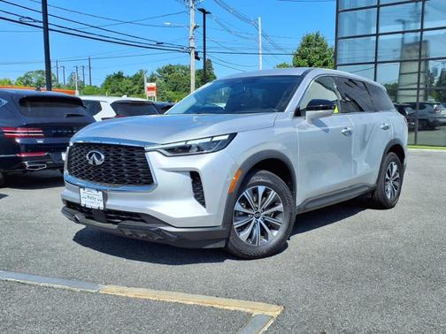 2022 INFINITI QX60 Pure