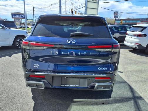 2022 INFINITI QX60 Luxe