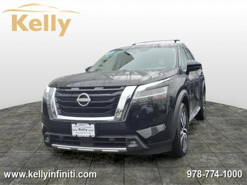 Black 2023 Nissan Pathfinder Platinum