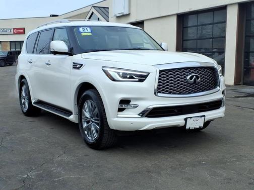 2021 INFINITI QX80 Luxe