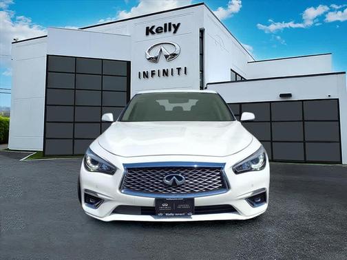2022 INFINITI Q50 LUXE