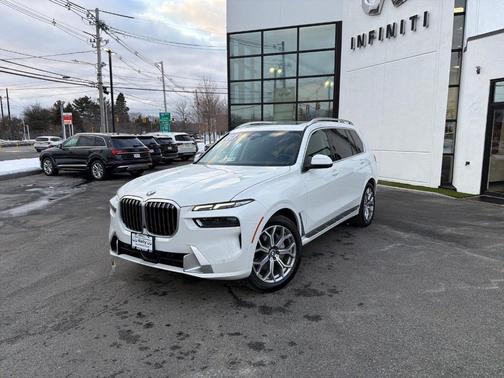 2025 BMW X7 xDrive40i