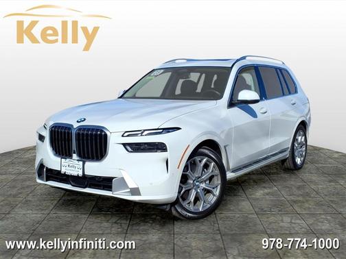 2025 BMW X7 xDrive40i