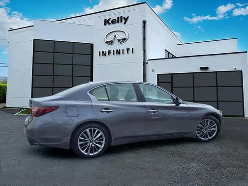 2022 INFINITI Q50 LUXE