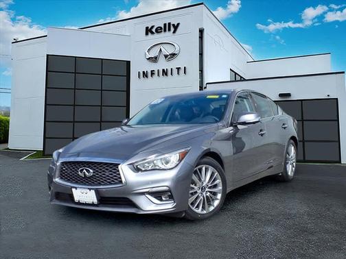 2022 INFINITI Q50 LUXE