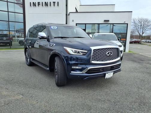 2023 INFINITI QX80 SENSORY