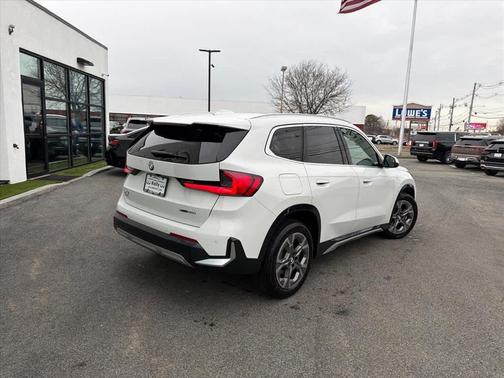 2025 BMW X1 xDrive28i