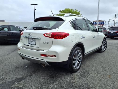 2017 INFINITI QX50 Base
