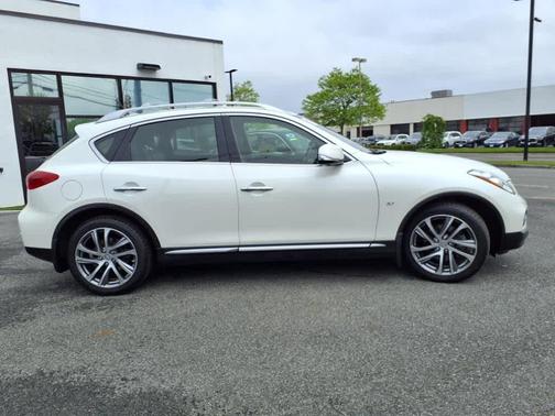 2017 INFINITI QX50 Base