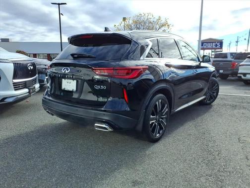 2022 INFINITI QX50 Luxe