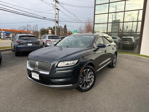 2021 Lincoln Nautilus Reserve