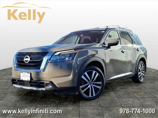 2024 Nissan Pathfinder Platinum