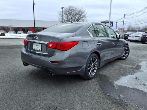 2017 INFINITI Q50 3.0T Signature Edition