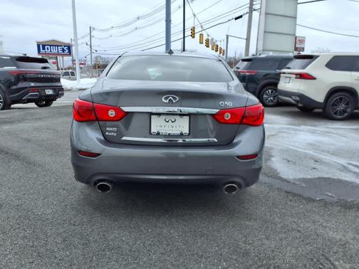2017 INFINITI Q50 3.0T Signature Edition