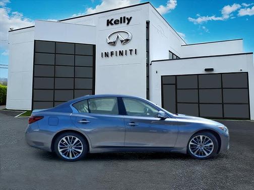 2022 INFINITI Q50 LUXE
