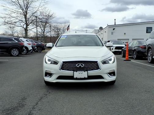 2023 INFINITI Q50 LUXE