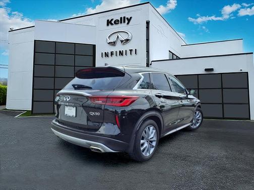 2022 INFINITI QX50 ESSENTIAL