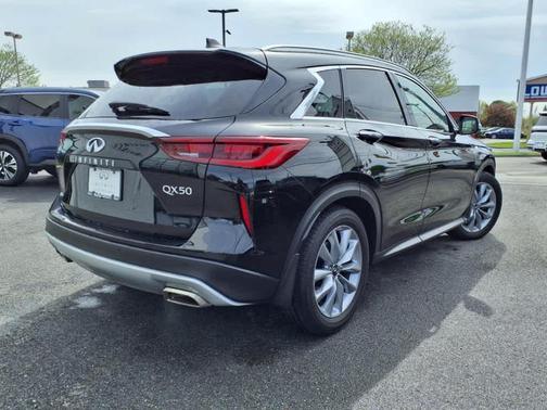 2022 INFINITI QX50 ESSENTIAL