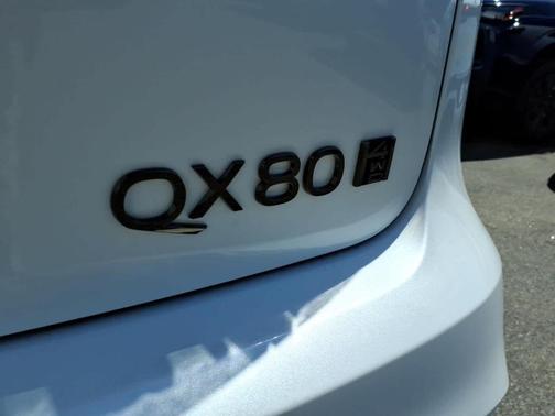 2t Radiant Whit 2026 INFINITI QX80 AUTOGRAPH