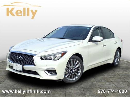 2022 INFINITI Q50 LUXE