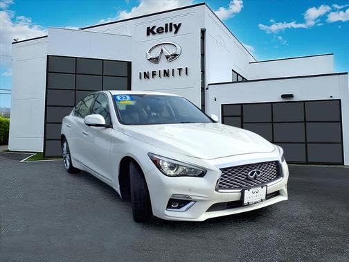 2022 INFINITI Q50 LUXE