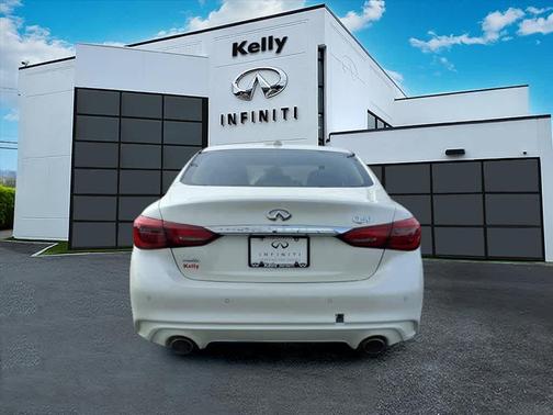 2022 INFINITI Q50 LUXE