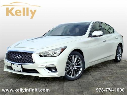 2023 INFINITI Q50 LUXE