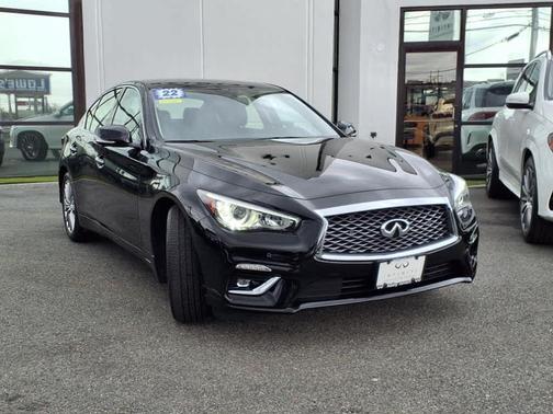 2022 INFINITI Q50 LUXE