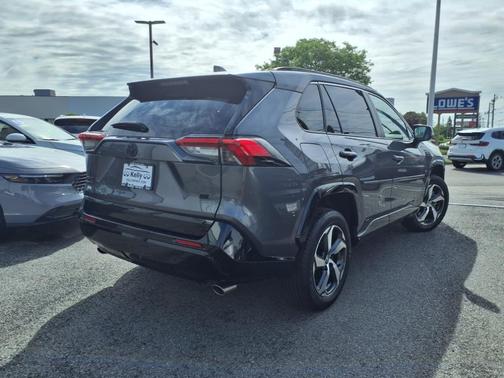 2024 Toyota RAV4 Prime SE