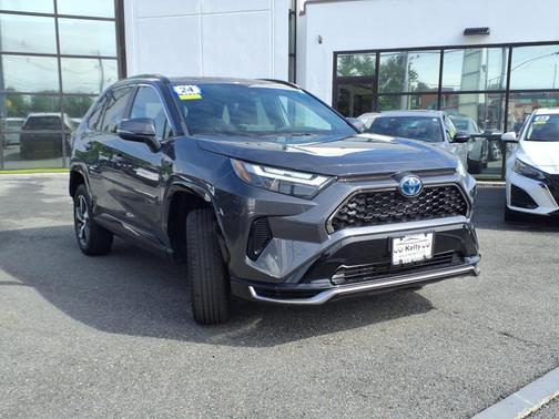 2024 Toyota RAV4 Prime SE