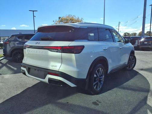 2024 INFINITI QX60 Luxe