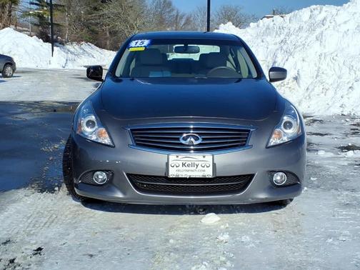 2015 INFINITI Q40 Base