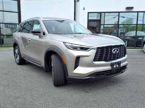 2025 INFINITI QX60 Luxe