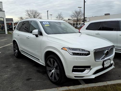 2024 Volvo XC90 Recharge Plug-In Hybrid T8 Plus 6-Seater