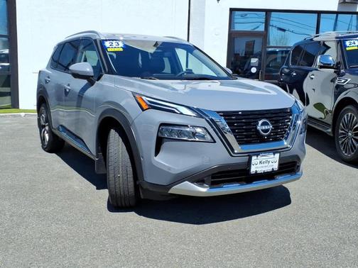 Boulder Gray Pearl 2023 Nissan Rogue Platinum