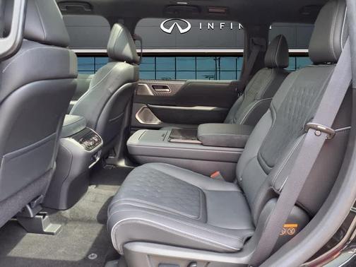 2025 INFINITI QX80 AUTOGRAPH