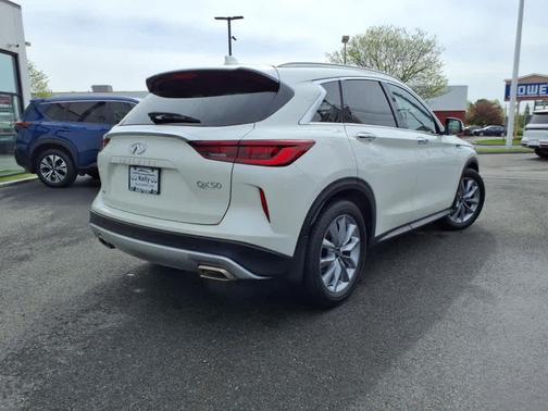 2022 INFINITI QX50 Luxe