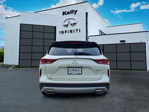 2022 INFINITI QX50 Luxe